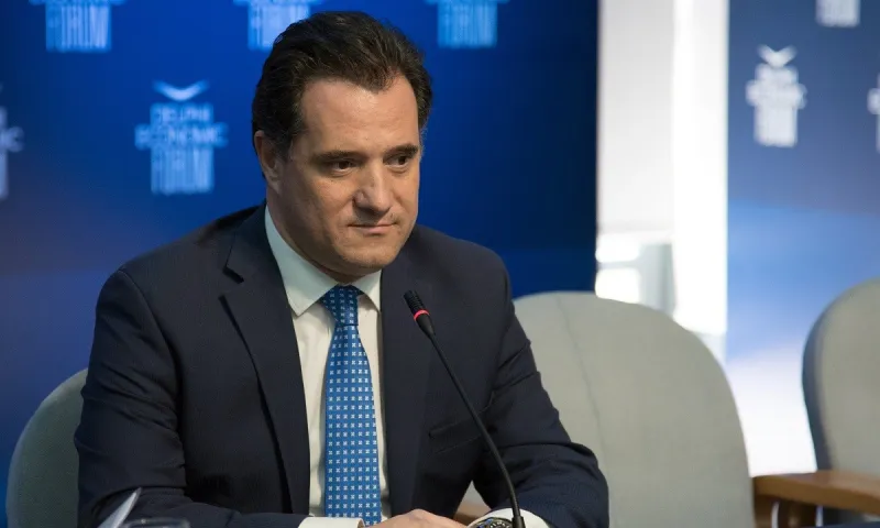 Γεωργιάδης προς εστιάτορες: «Όποιος θέλει να παραδώσει τα κλειδιά του, τα παίρνω εγώ» (vid)