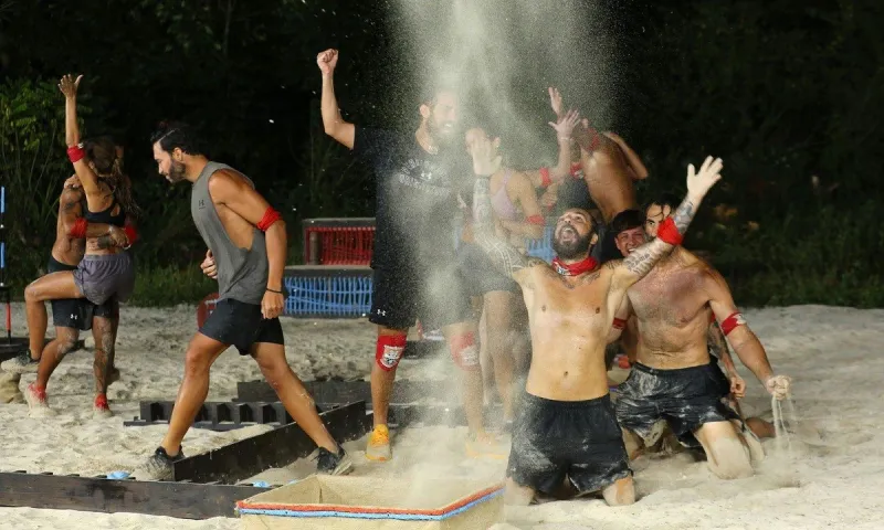 Survivor διαρροή 2/2: ΟΡΙΣΤΙΚΟ! ΑΠΙΣΤΕΥΤΟ! Αυτή η ομάδα κερδίζει το 2ο αγώνισμα ασυλίας!  Μπλε ή κόκκινη;