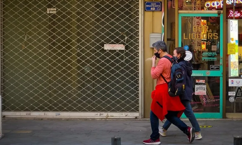 Κορονοϊός: Ο Τσιόδρας προκάλεσε αλαλούμ και ανησυχία - Έρχονται νέα μέτρα