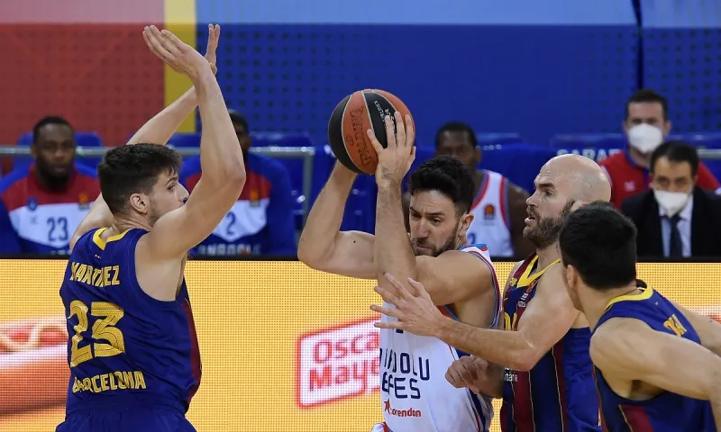 Μπαρτσελόνα- Εφές 86-88: Άλμα οχτάδας