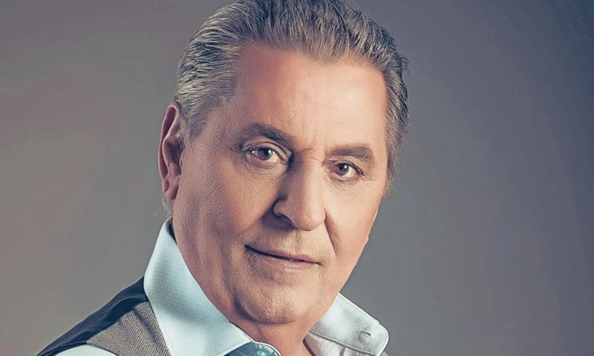 Ο ΠΑΟΚτσής Ζαφείρης Μελάς θα τα σπάσει το Σάββατο στο Mega του Μαρινάκη