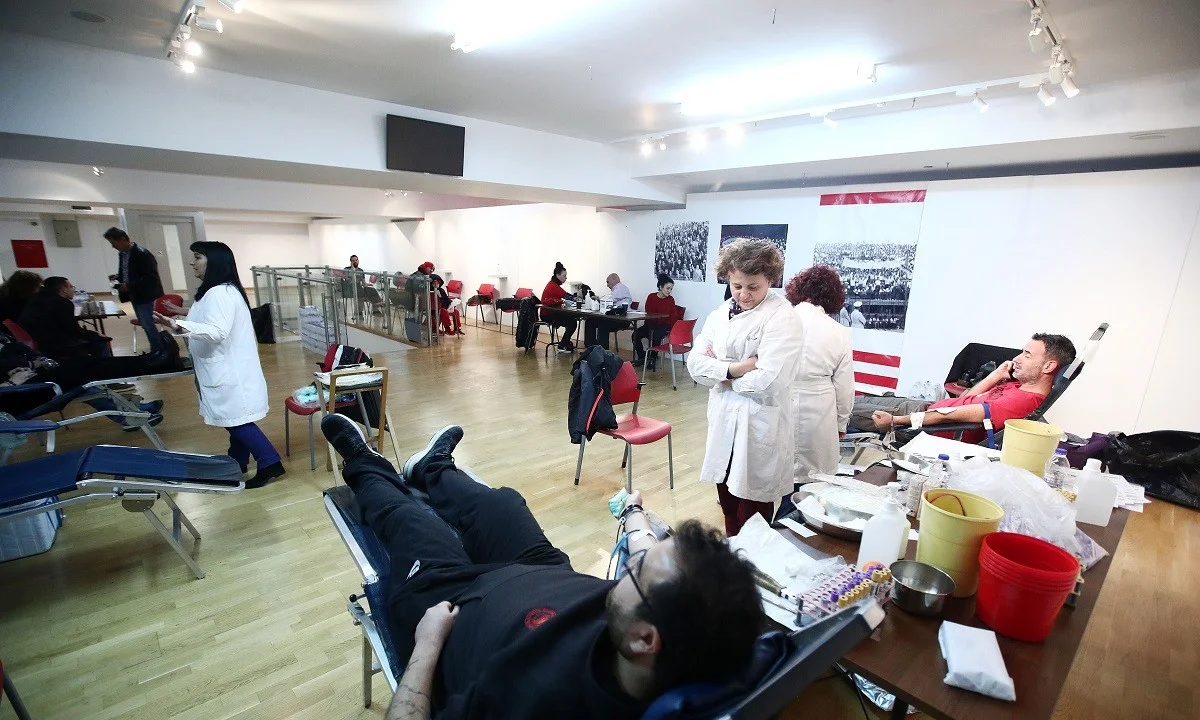 Ολυμπιακός: Το Σάββατο και με τηλεφωνικό ραντεβού η αιμοδοσία στη μνήμη των θυμάτων της Θύρας 7