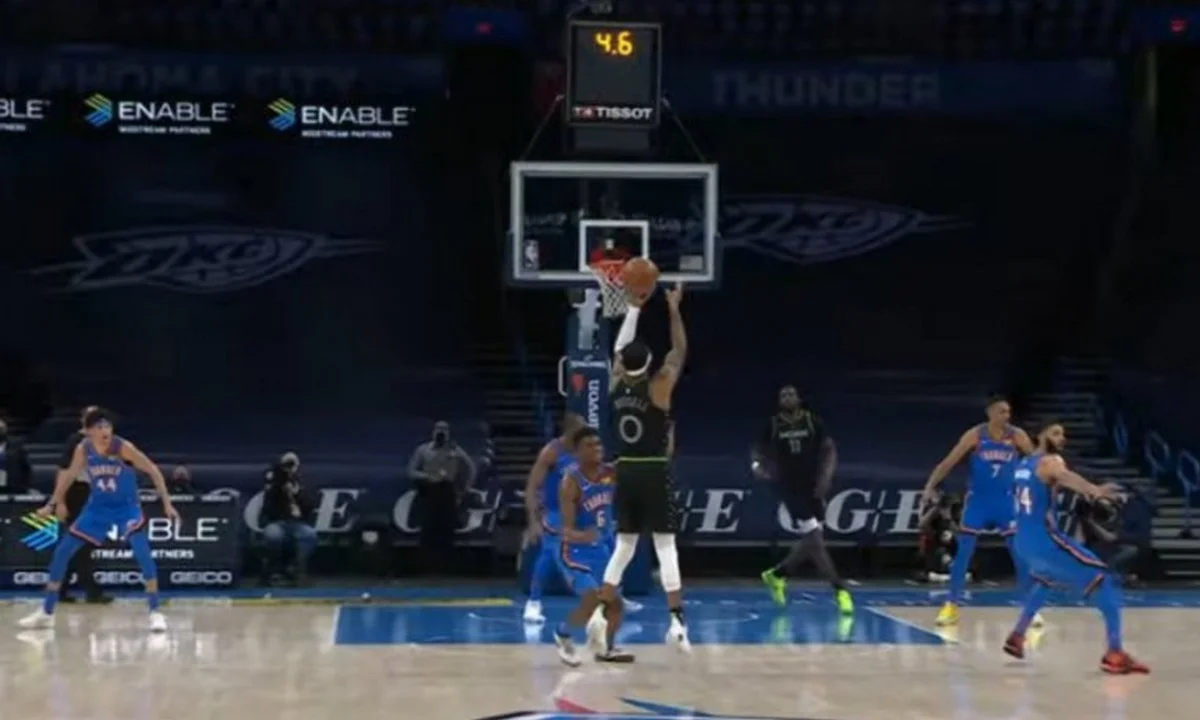 NBA Top 10: Τα κοψίματα του Γιάννη και το buzzer beater του Ράσελ (vid)