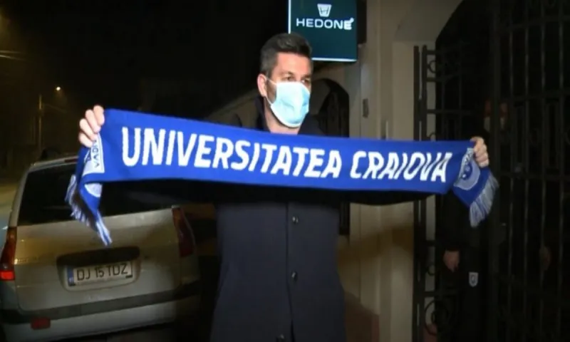 Ουζουνίδης: Συνεχίζει στην Ουνιβερσιτατέα