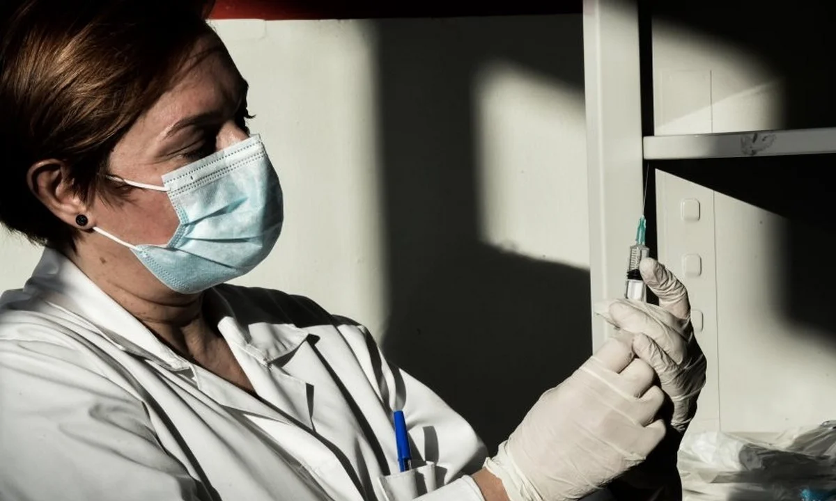 Κορονοϊός: 1113 νέα κρούσματα και 249 διασωληνωμένοι