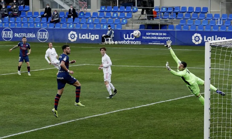 Primera Division: Ανατροπή για τη Ρεάλ με Βαράν (vid)