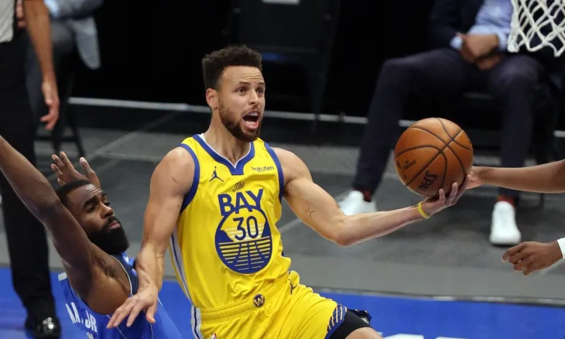 NBA-Κάρι: Ήταν πραγματικά... οn fire (vid)