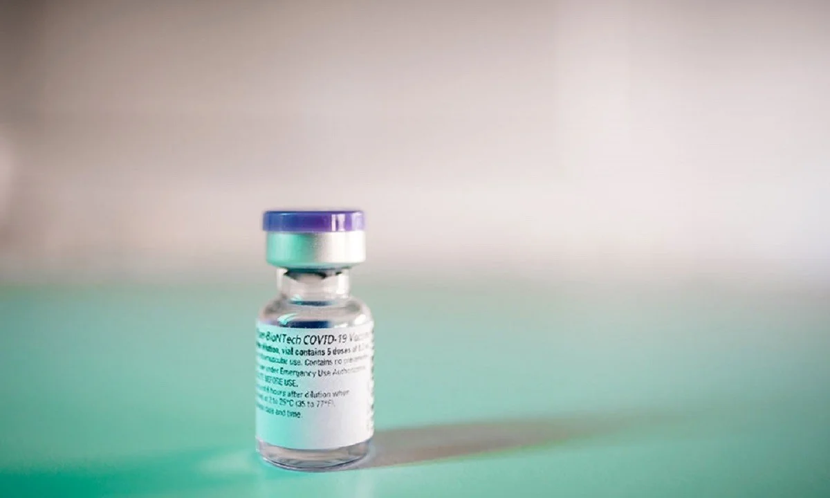 Κορονοϊός - Εμβόλιο: Συμφωνία ΕΕ με Pfizer/BioNtech για αγορά 300 εκατ. δόσεων