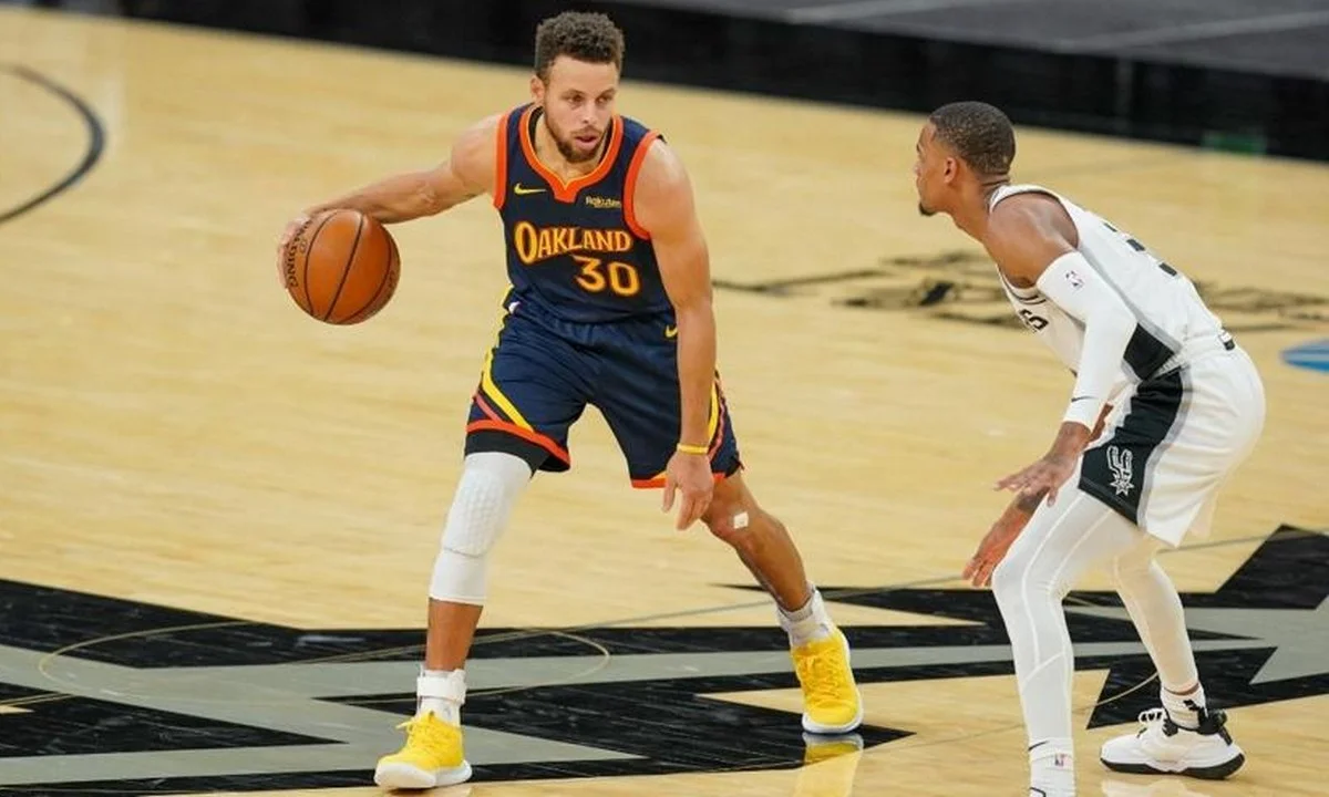 Top 10 NBA: Η... μαγεία του Κάρι (vid)