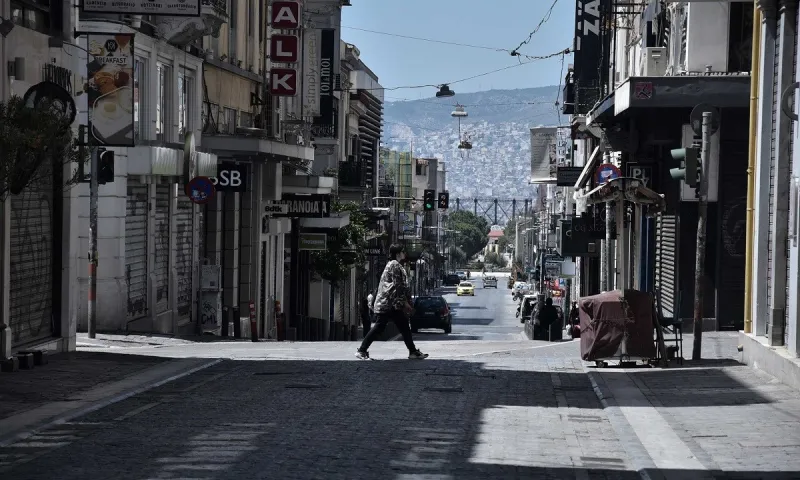 Κορονοϊός – Lockdown Αττική: Κλειστά κομμωτήρια, λιανεμπόριο και σχολεία! «Παίζεται» η απαγόρευση κυκλοφορίας στις 18:00 – Πιθανώς από Τετάρτη (10/2)