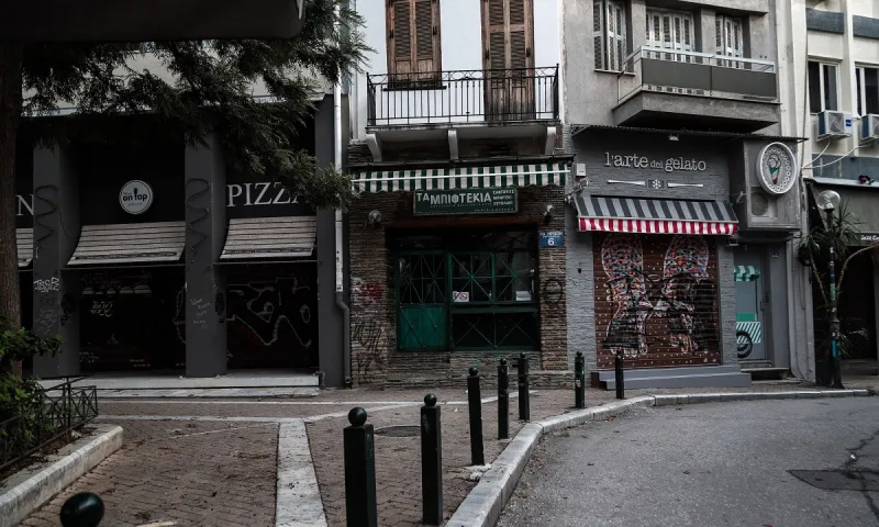 Διάγγελμα Μητσοτάκη: Κλείνουν λιανεμπόριο, σχολεία - ΤΙ ΙΣΧΥΕΙ για μαγαζιά, click away και delivery