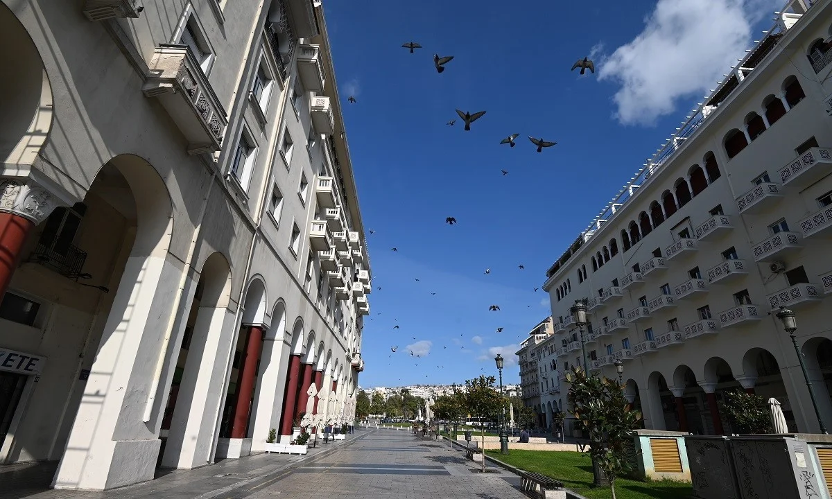 Κορονοϊός - Θεσσαλονίκη: Πλησιάζει το «σκληρό» lockdown - Από τι θα εξαρτηθεί