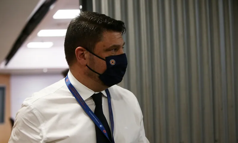 Lockdown: Σκληρή καραντίνα σε Αχαΐα και Εύβοια ανακοίνωσε ο Χαρδαλιάς!