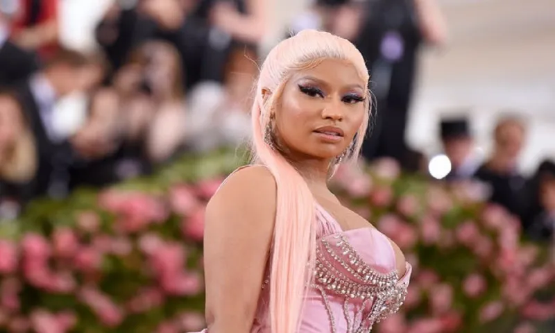 Νεκρός ο πατέρας της Nicki Minaj - Ανθρωποκυνηγητό για τον οδηγό που τον εγκατέλειψε!