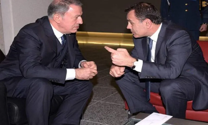 Ελληνοτουρκικά: O Ακάρ ζήτησε το κινητό του Παναγιωτόπουλου