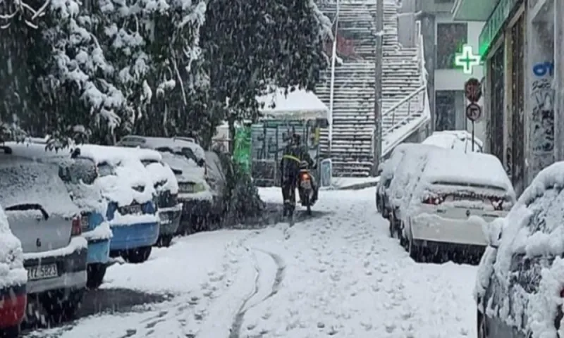 Θεσσαλονίκη: Τροχαίο ντελιβερά εξαιτίας της κακοκαιρίας!