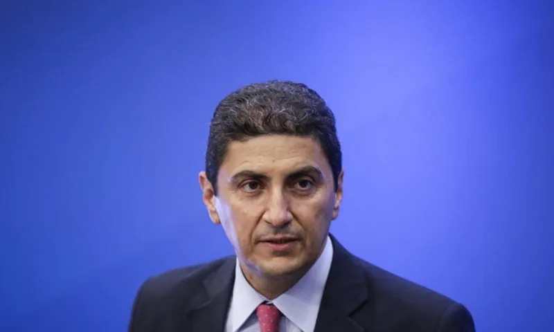ΚΙΝΑΛ: «Ο επικίνδυνος Αυγενάκης ευτελίζει ξανά τις δημοκρατικές διαδικασίες στις Αθλητικές Ομοσπονδίες»