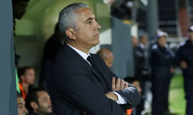 Νίκος Κωστένογλου: Και επίσημα στην εθνική Κύπρου