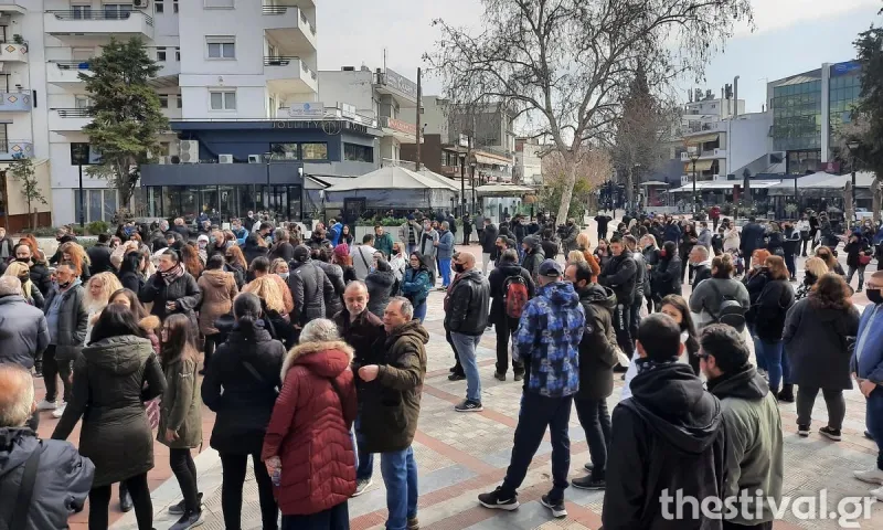 Θεσσαλονίκη: Συγκέντρωση κατά του lockdown στον Εύοσμο (pics-vid)