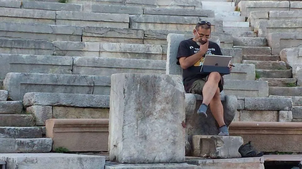 Αντώνης Καφετζόπουλος για Μενδώνη: «Σε άλλες χώρες οι έχοντες θέσεις ευθύνης παραιτούνται για πολύ μικρότερες αιτίες»