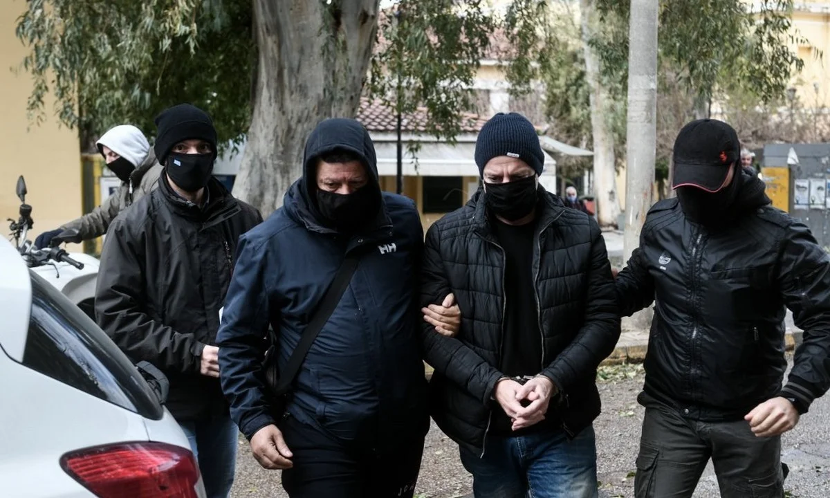 Λιγνάδης: Στα δικαστήρια ο σκηνοθέτης (vid)