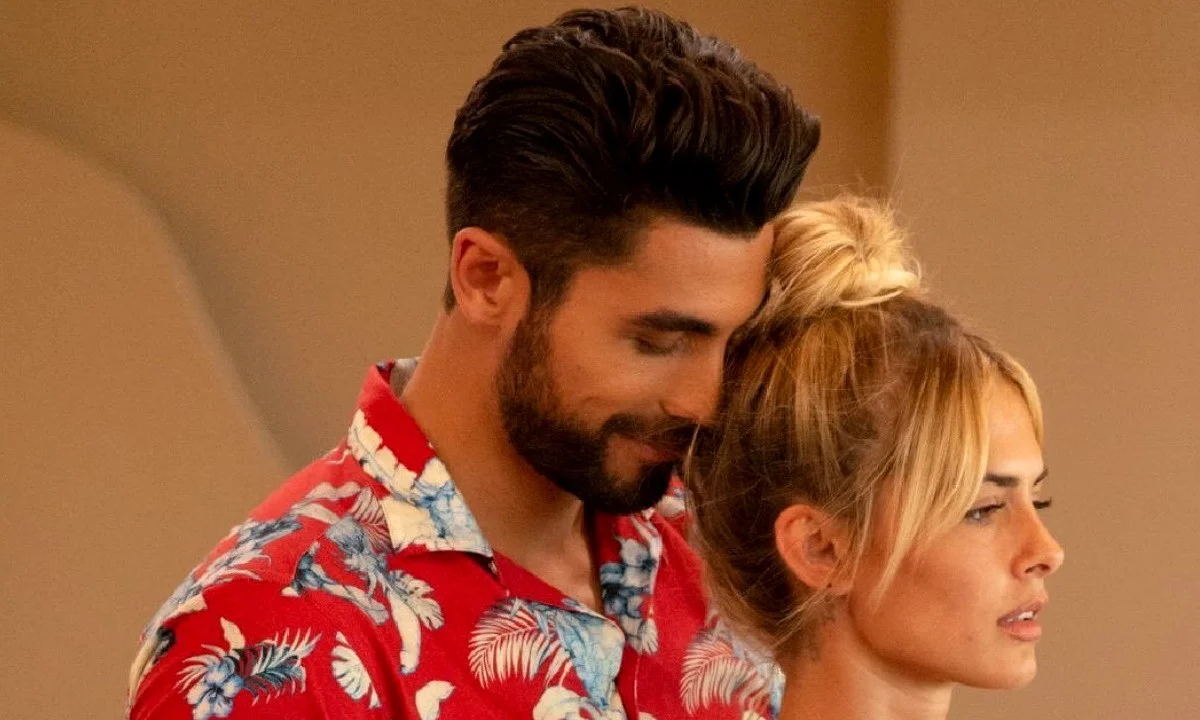 The Bachelor - Παναγιώτης Βασιλάκος: Το έχω συναισθήματα για σένα έγραψε... ιστορία!