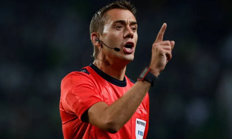 Ολυμπιακός- Europa League: Ο Τουρπέν θα σφυρίζει κόντρα στην Αϊντχόφεν