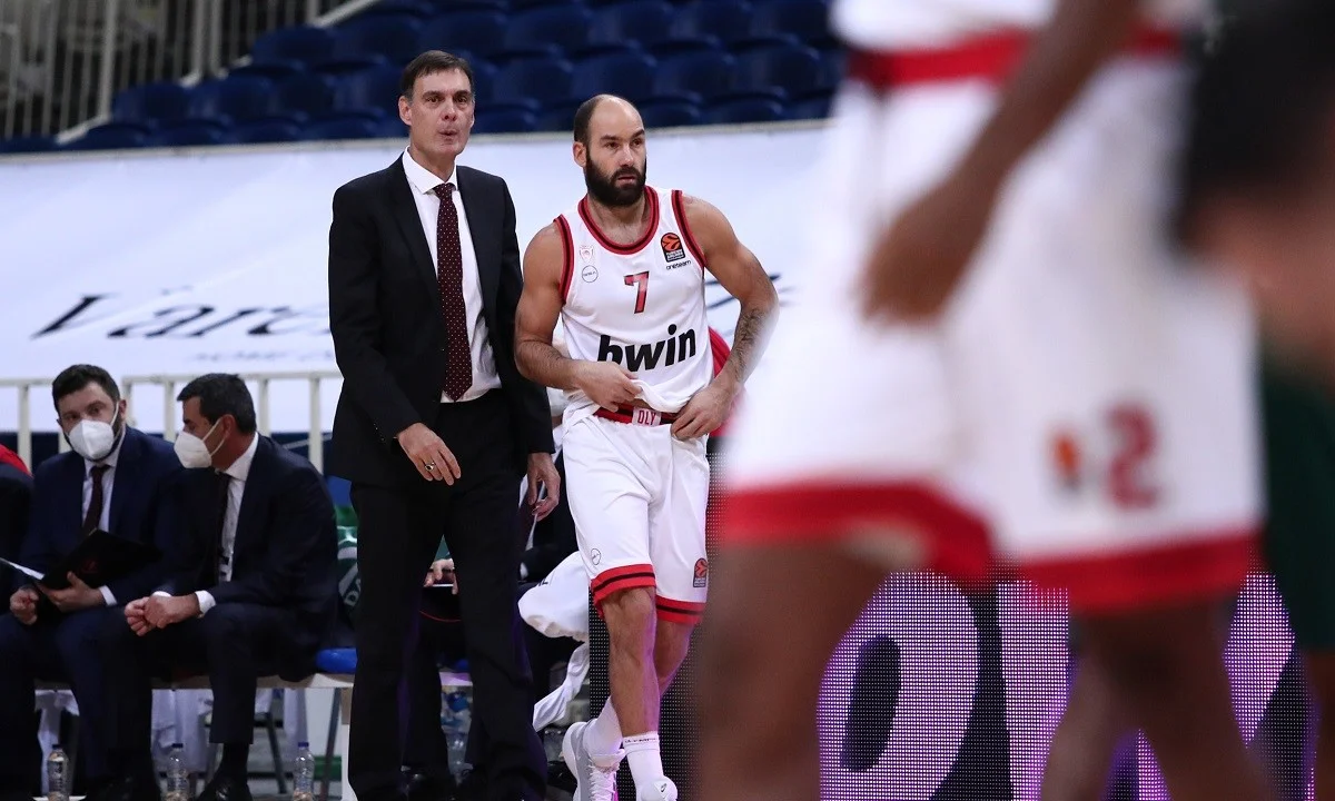 Euroleague: Σπανούλης και Σλούκας αποθέωσαν τον Μπαρτζώκα