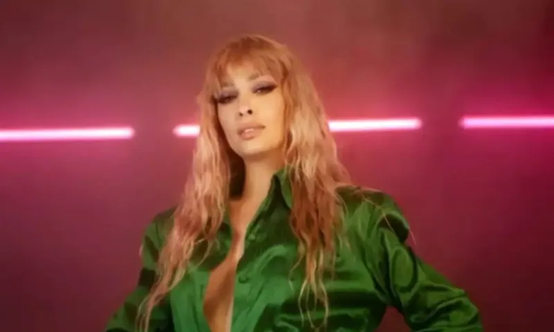 House of Fame: Εκθαμβωτική στην πρεμιέρα η Ελένη Φουρέιρα (vid)