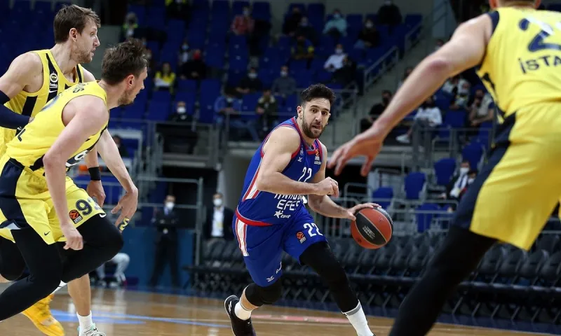 Φενερμπαχτσέ- Εφές 74-106: Την συνέτριψε, όργια  ο Μίτσιτς