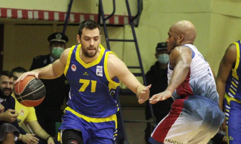 Μεσολόγγι- Περιστέρι 63-70: Τρομερή ανατροπή από το -18