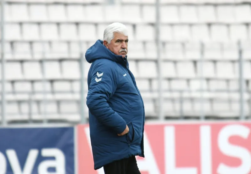 Απόλλων Σμύρνης: Ο Παράσχος και το άστρο