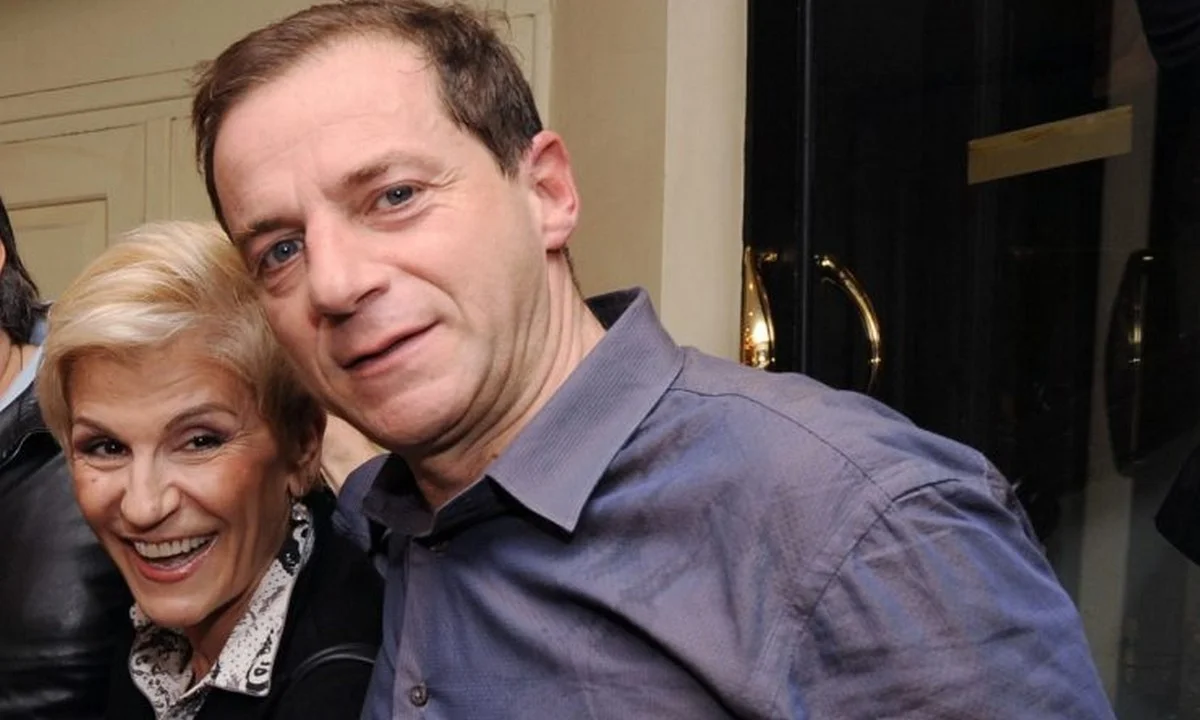 Χρύσα Ρώπα εναντίον Λιγνάδη: «Ρε Δημητράκη οι δικοί σου μούγκα όλοι - Δεν άκουσες ότι η παιδεραστία δεν είναι αρρώστια;»