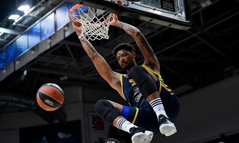 Χίμκι- Ρεάλ 78-77: Νίκη με μισή ομάδα και μετά από τις 17/11