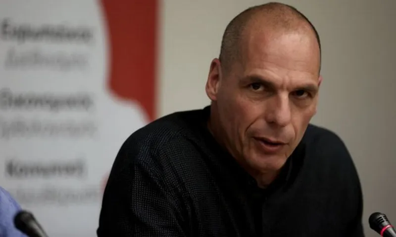 Βαρουφάκης: «Εκλογές τον Μάιο γιατί... τους συμφέρει η πανδημία!»