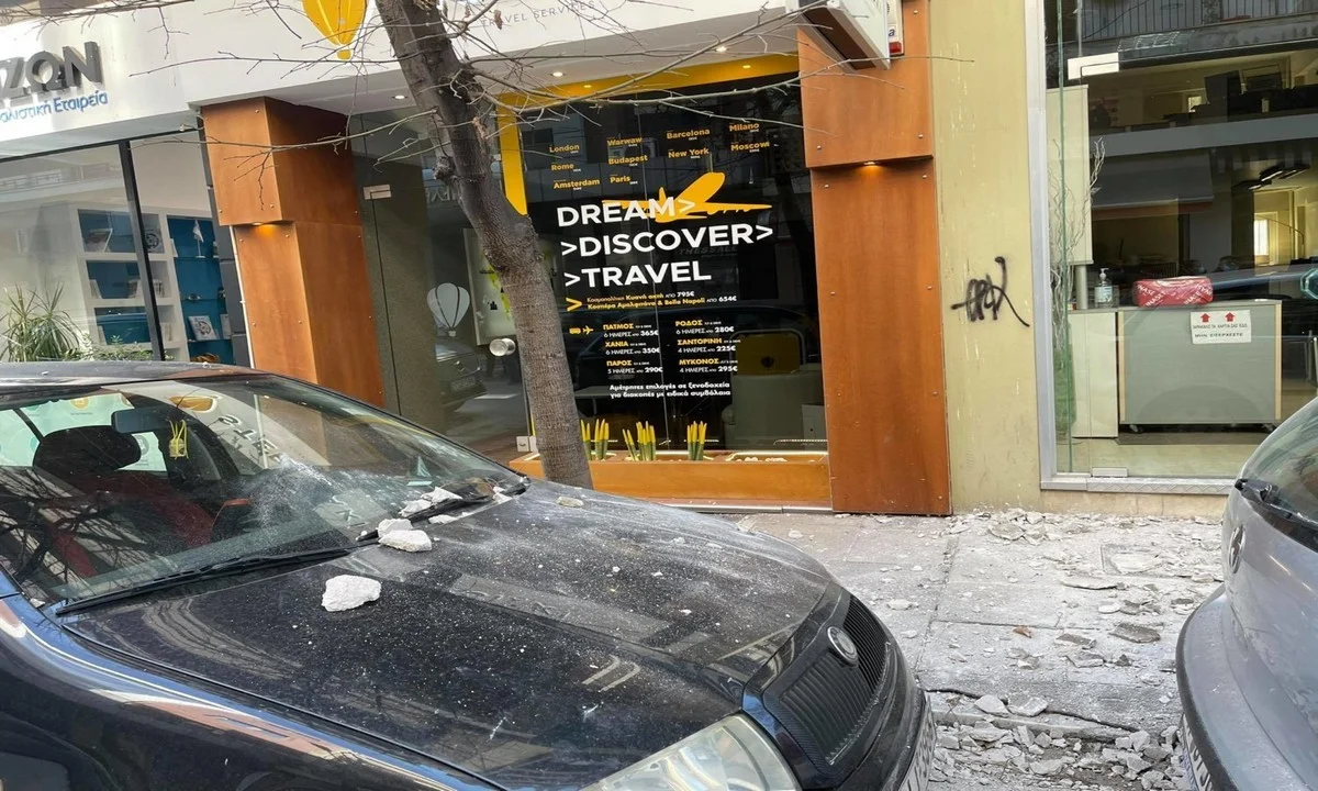 Σεισμός 5,9 Ρίχτερ: Καταστροφές στη πόλη της Λάρισας - Έπεσαν σοβάδες! (pics)