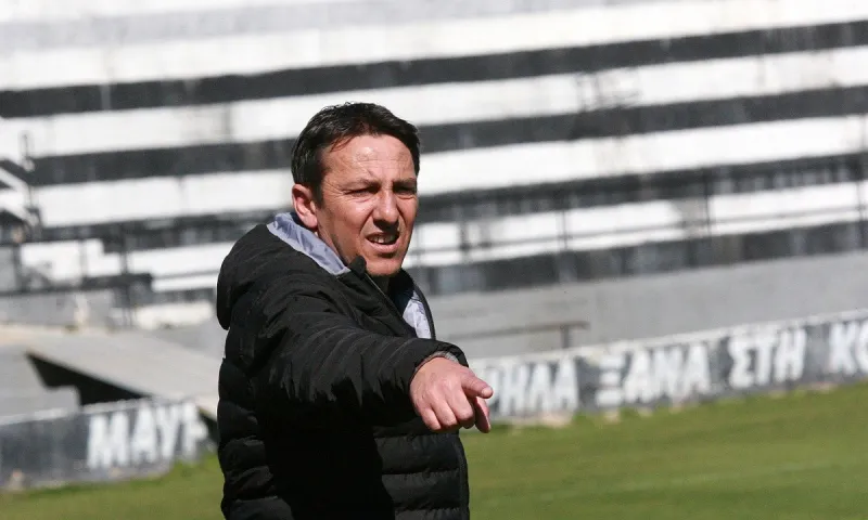 Παπαδόπουλος: «Με περηφάνια, με μαχητικότητα να μπούμε στην εξάδα»