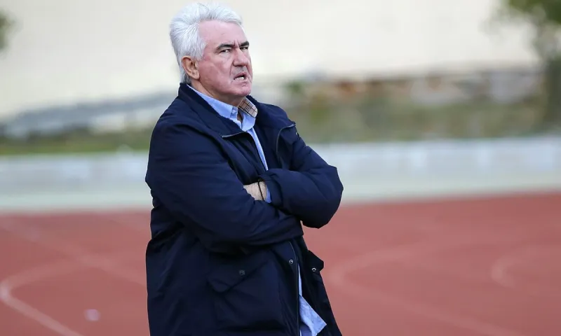Κατσαβάκης: «Πρόωρος τελικός το Άρης-Ολυμπιακός, προβάδισμα η ομάδα του Μάντζιου»