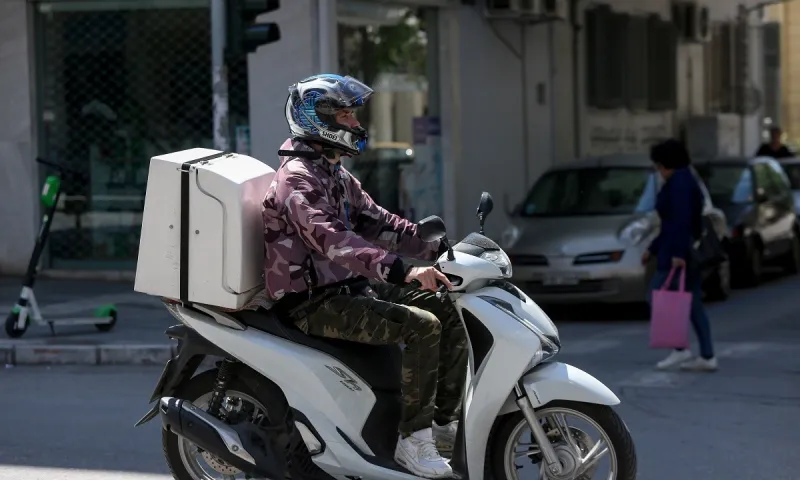 Βέροια: Γρονθοκόπησε ντελιβερά επειδή... άργησε! (pic)