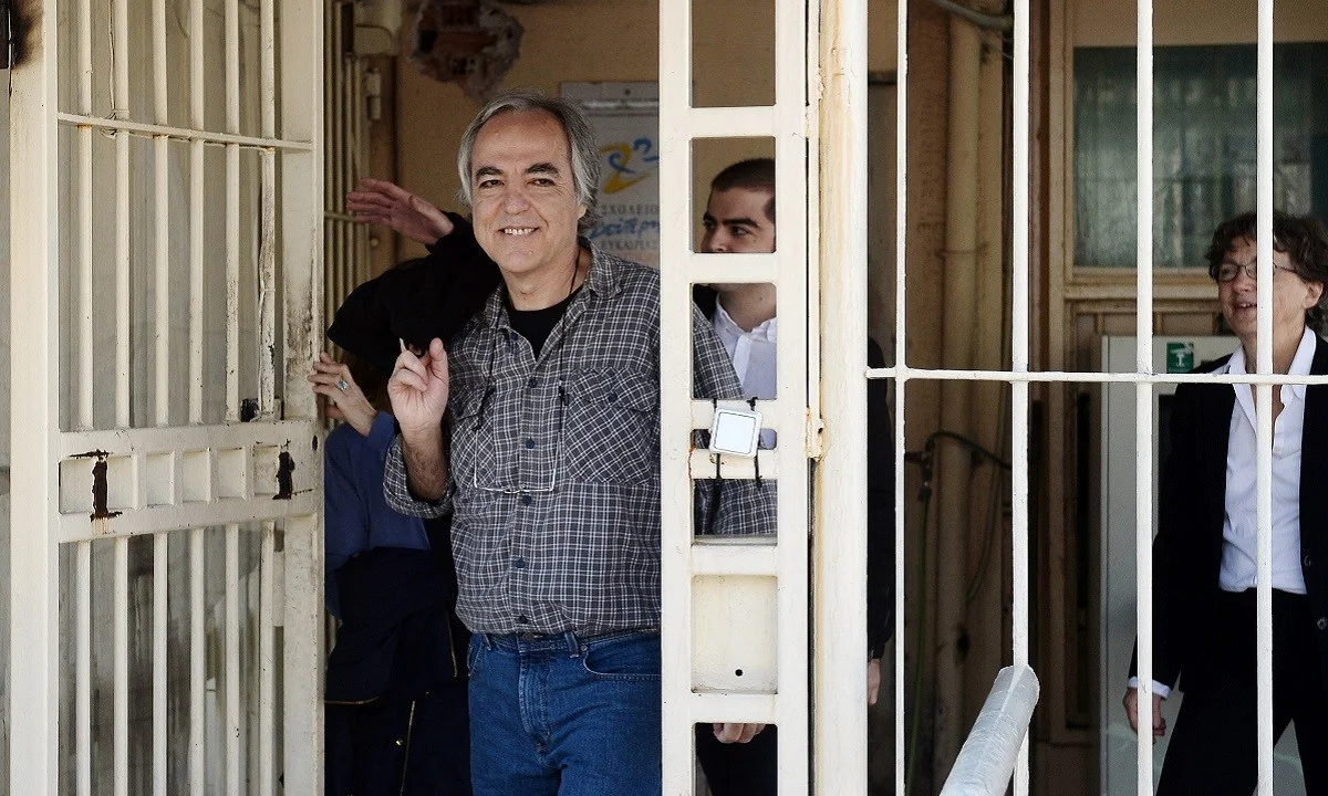 Δημήτρης Κουφοντίνας: Σε κρίσιμη κατάσταση (vid)