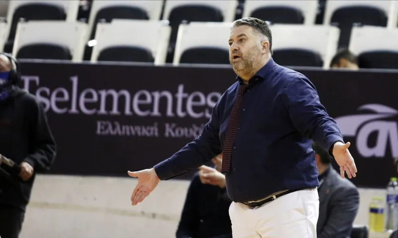 Γιατράς: «Όλα θα κριθούν στα play-off»