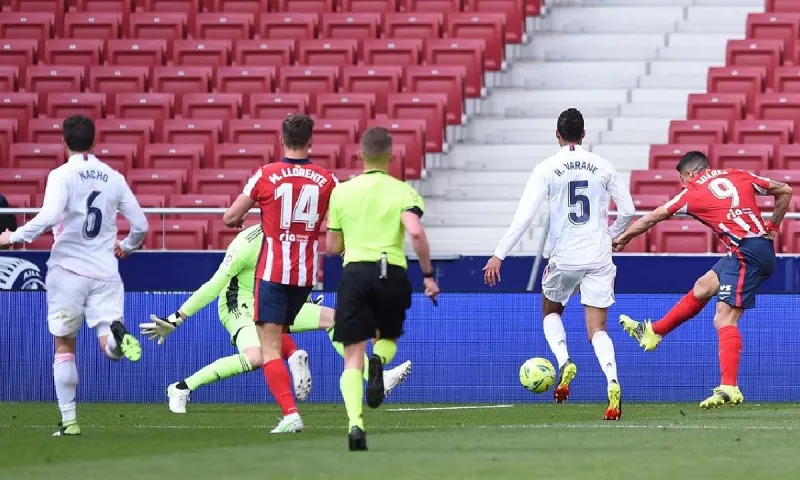 Ατλέτικο Μαδρίτης - Ρεάλ Μαδρίτης 1-1: «Χ»αμένοι και οι δυο, κερδισμένη η Μπαρτσελόνα (vids)