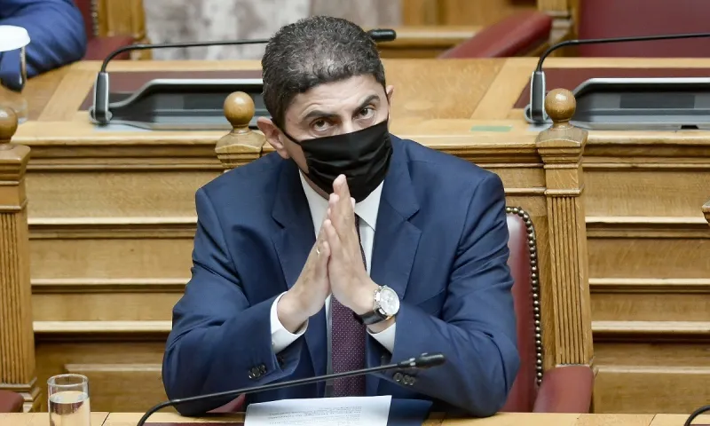 Αυγενάκης: Ασφαλίζονται και οι παίκτες Β΄ και Γ’ Εθνικής