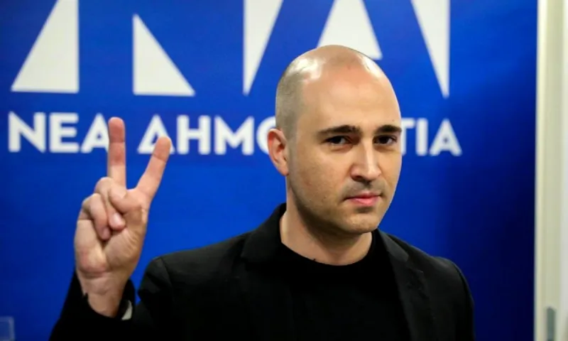 Μπογδάνος - Απίστευτη δήλωση: «Δεν μπορείς να επικαλείσαι προσωπικά δεδομένα όταν είσαι στη μέση μιας πλατείας»