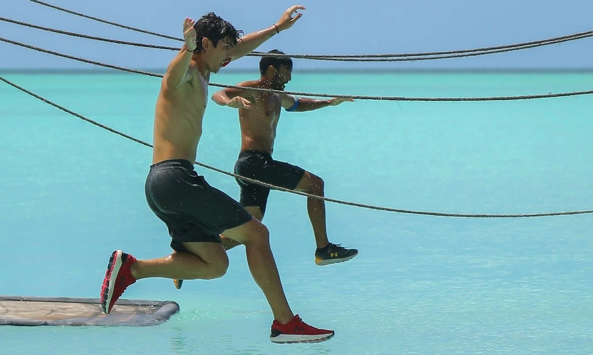 Survivor spoiler 10/3: Ποια ομάδα κερδίζει το έπαθλο επικοινωνίας; Γιώργος Κοψιδάς team ή Τζέημς Καφετζής team;