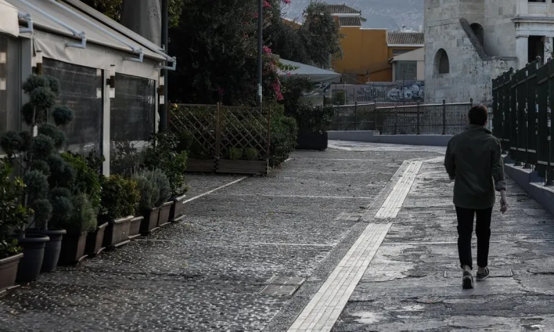 Κορονοϊός - «Βόμβα» για την Επιτροπή Λοιμωξιολόγων: «Πήραμε λάθος αποφάσεις»