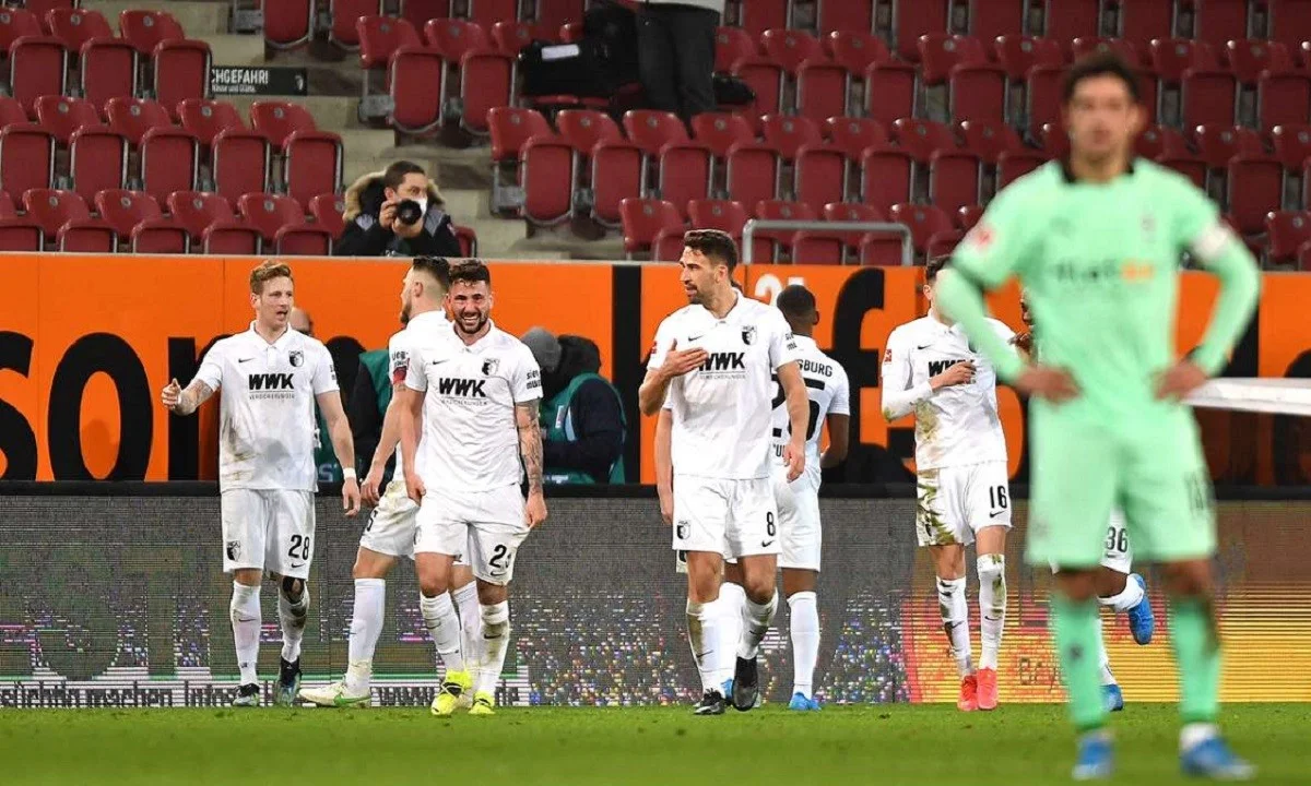 Άουγκσμπουργκ - Γκλάντμπαχ 3-1: Νίκη... σωτηρίας (vid)