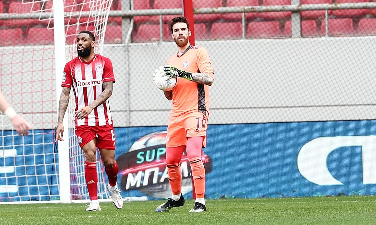 ΑΕΛ - Ολυμπιακός: Ενδεκάδα με Σα και 4-4-2