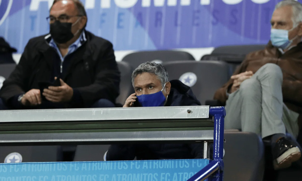 Σπανός: Μένει μέχρι να φύγει ή φεύγει μέχρι τελικά να μείνει;