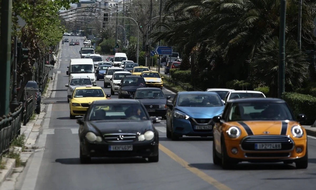 13033 - Κωδικός 6: Τέλος η απαγόρευση μετακίνησης από Δήμο σε Δήμο - Από το Σαββατοκύριακο κινούμαστε ελεύθερα!